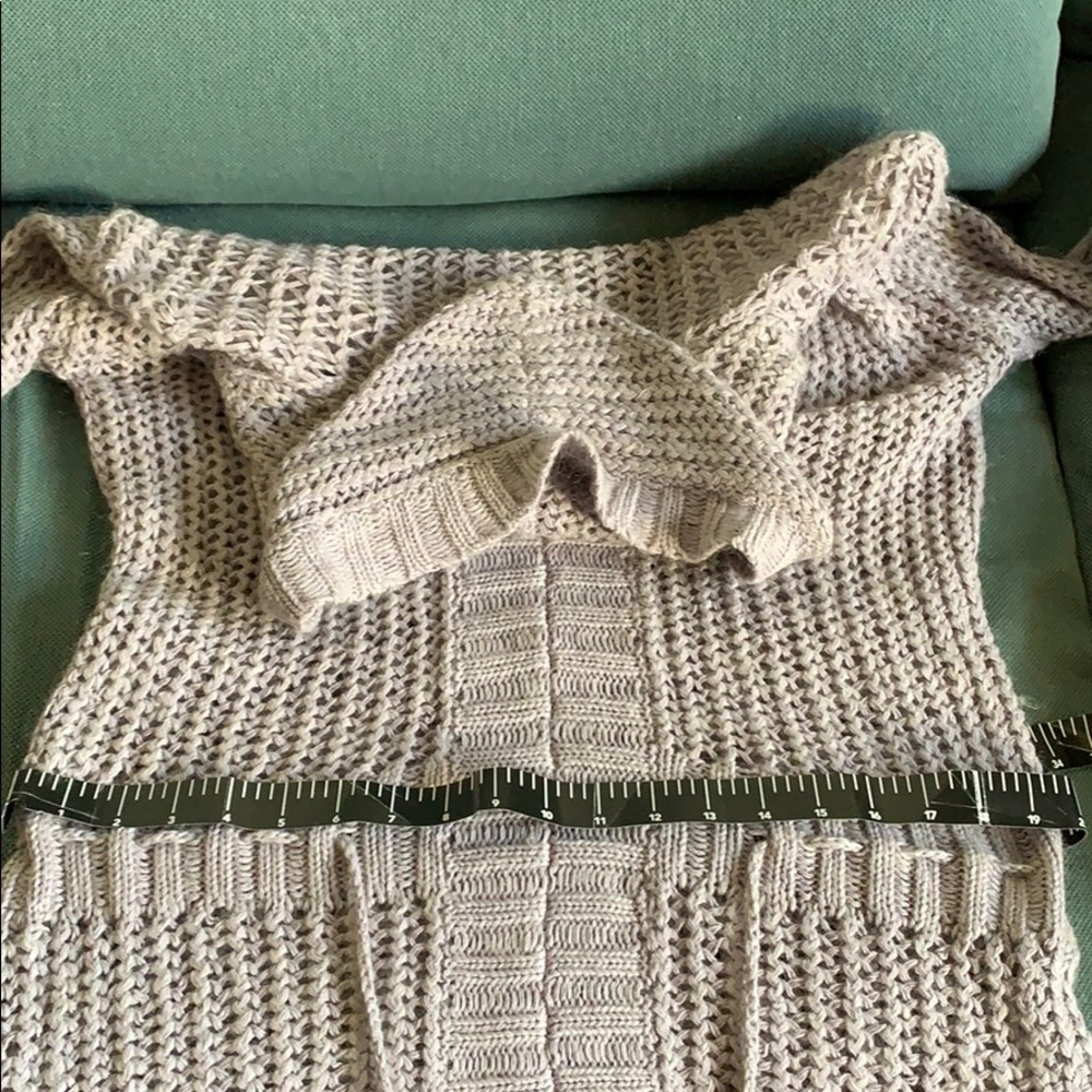 Knitted DKNY sweater good conditions - Picture 8 of 8